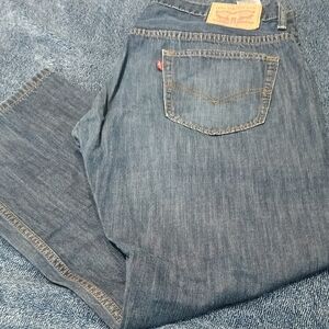 Levi's Men's Medium Blue Straight-Leg Jeans